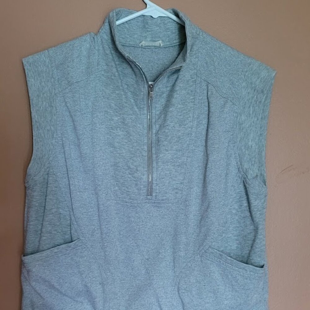 Women's Sleeveless Sweater 1/2-Zip Size S